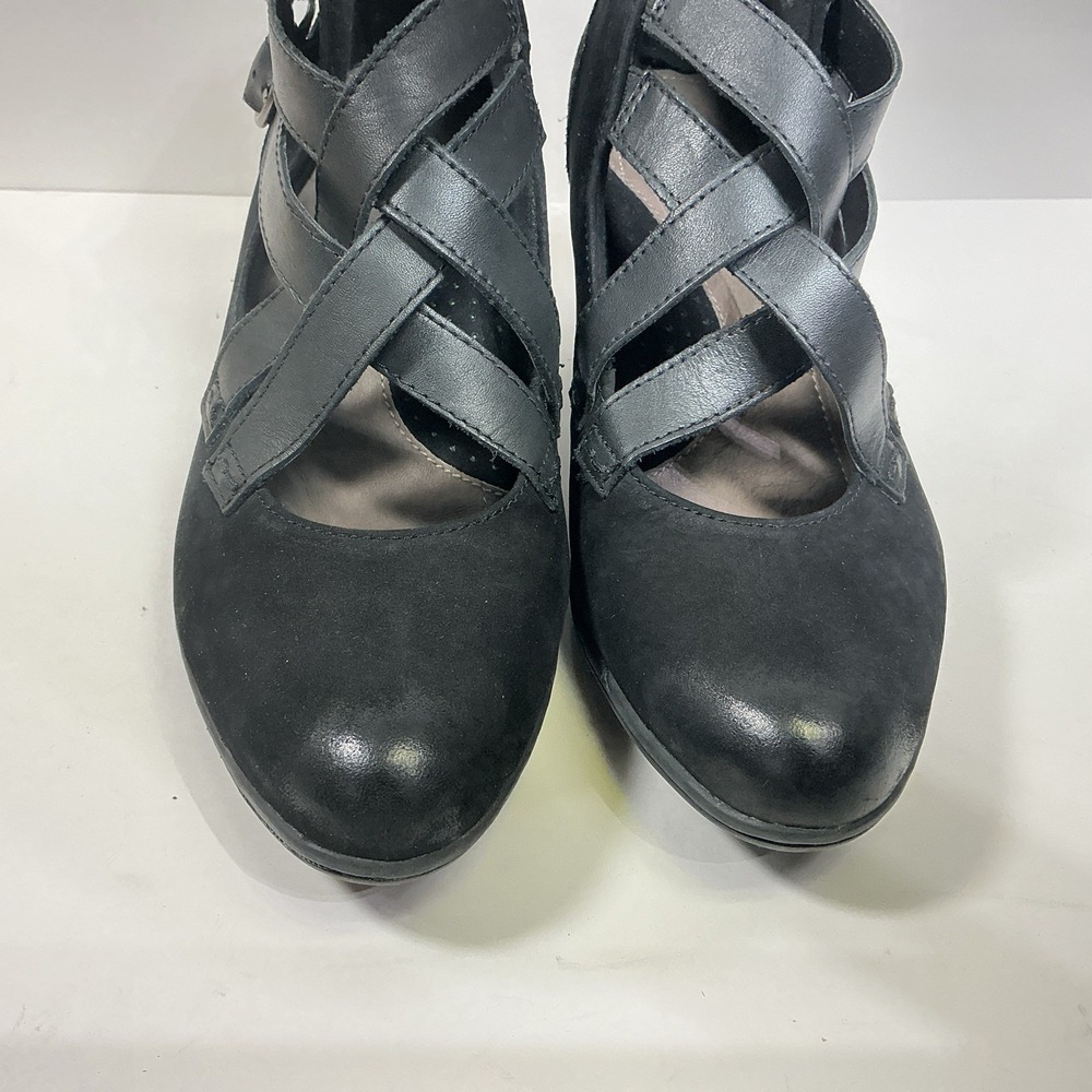 Earth Booties Womens 9B Black Amber Ankle Booties Suede Leather Heels Back Zip - Picture 7 of 7